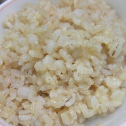ごちそう様で～す！
(*^-^) 稗・粟も少し入れて炊きました。玄米ご飯は噛むほどに甘味が出て好きです。＋ヤマゴボウの味噌漬けも食べたくなりました。